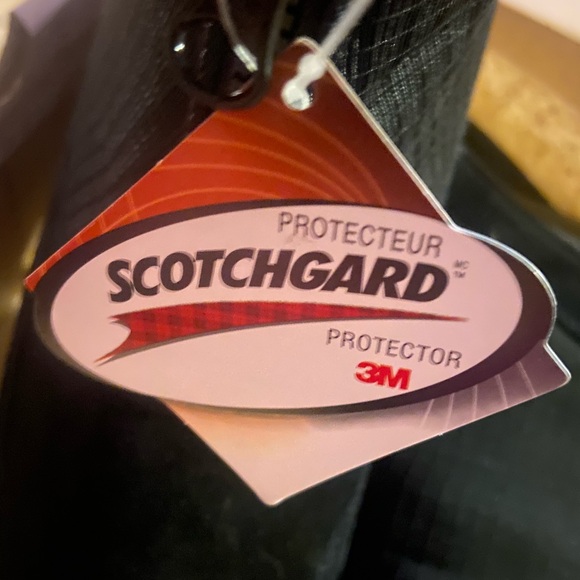 NIB Propet Black Waterproof Boots - Picture 6 of 10